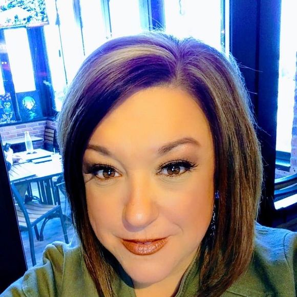 Meet your Posher, Kimberly - Picture 1 of 1